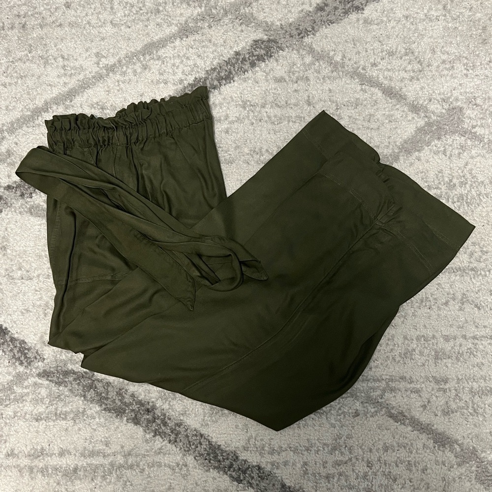 American Eagle Outfitters Olive Wide Leg Pants - Picture 2 of 2